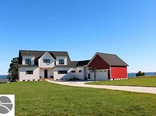 15350 Old Bluff Trl, Traverse City, MI 49686
