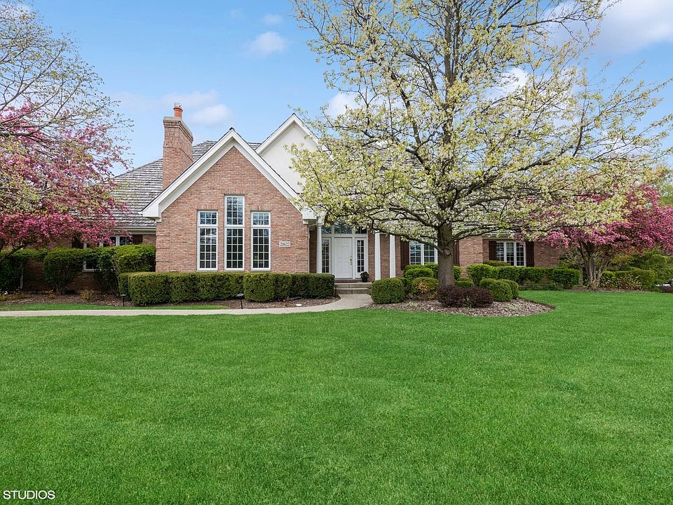 1st image of 20622 W Lakeridge Ct