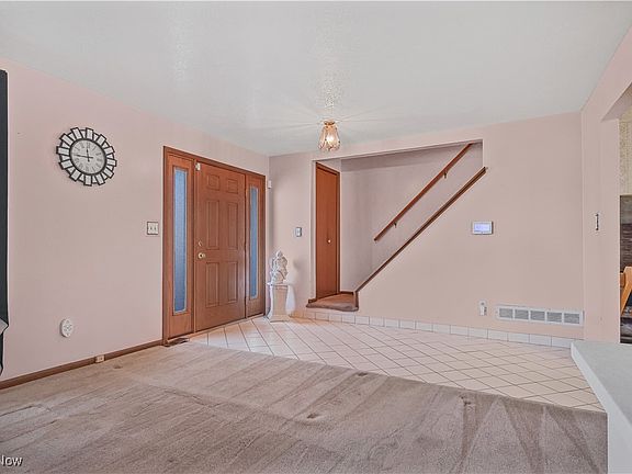 4th image of 7234 Raynham Dr