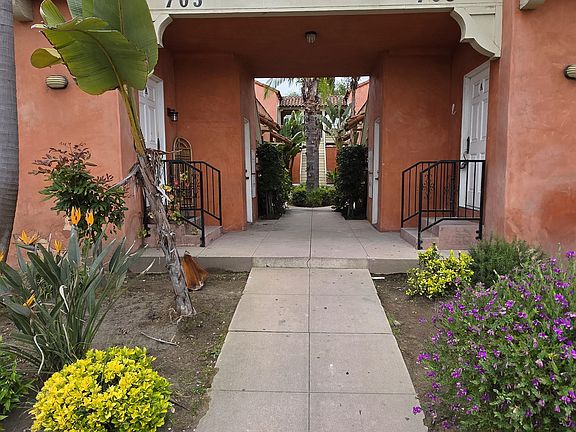 2nd image of 703-705 Sartori Ave