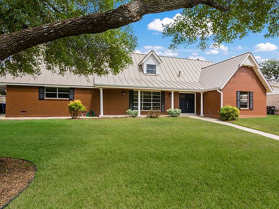 5th image of 1527 Spanish Oaks
