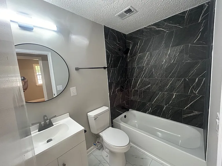 210 Cabin Creek Blvd — Photo 11