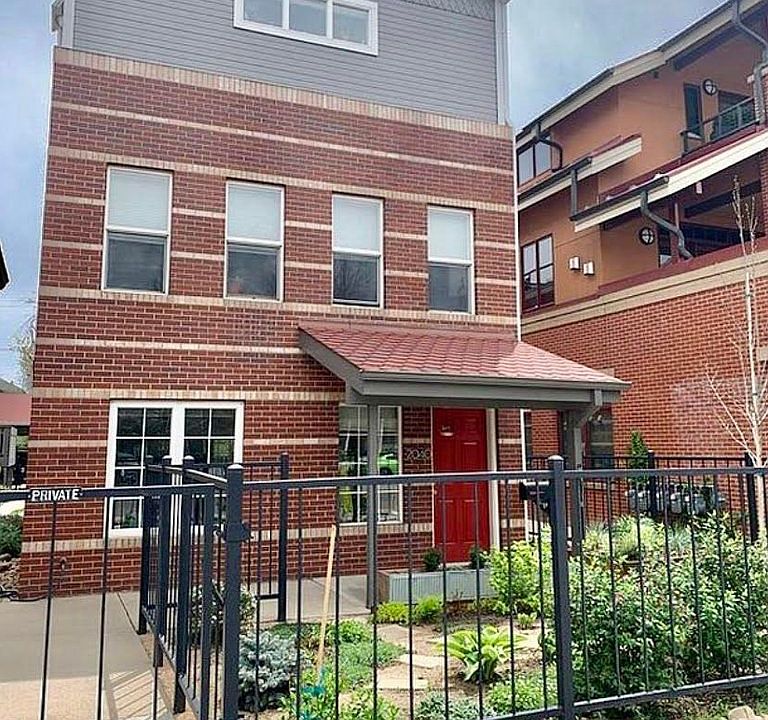 1st image of 2040 Pearl St #4