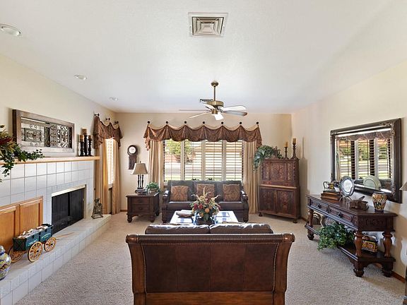 3325 E Fairfield (5 of 34)