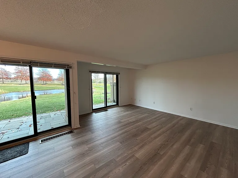 419B Heritage Vlg — Photo 6