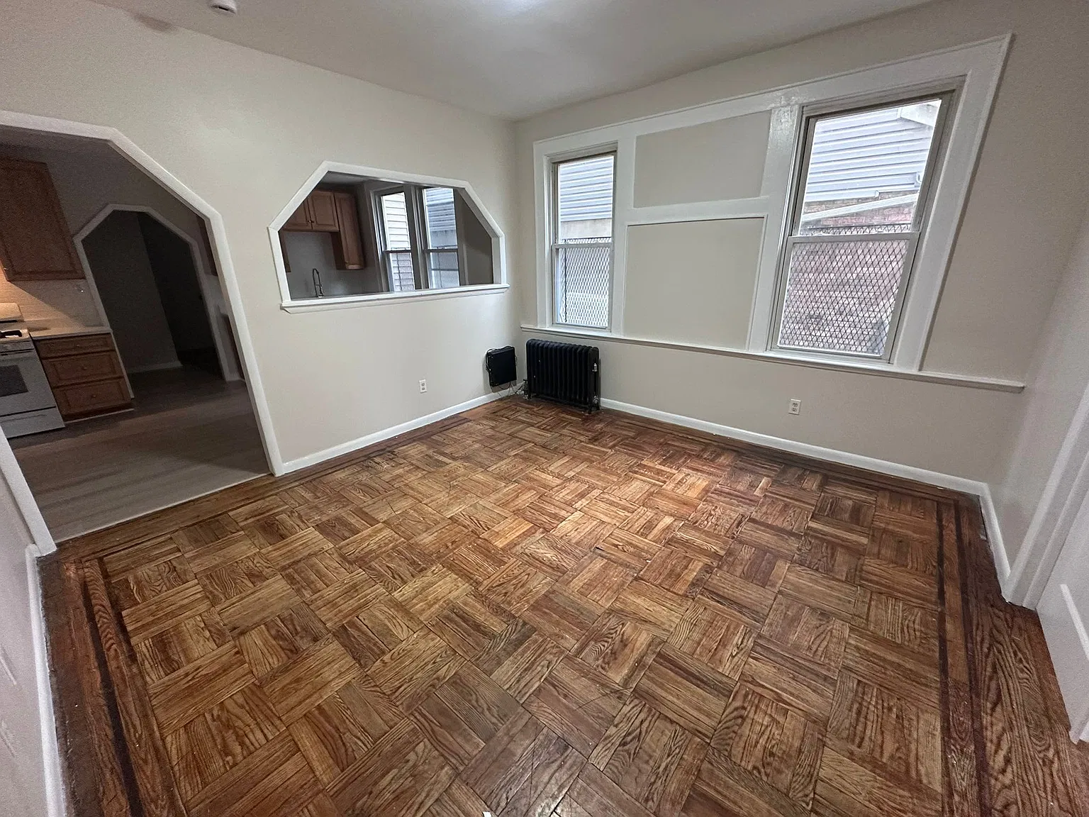 222 W Runyon St #1R — photo 3 of 8