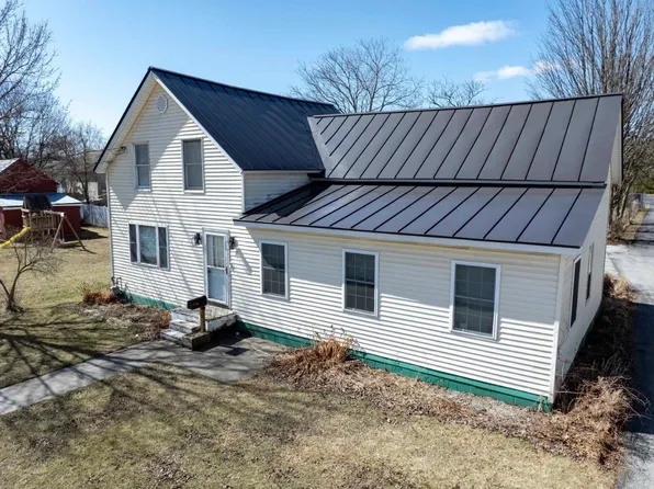 5 4th St, Swanton, VT 05488