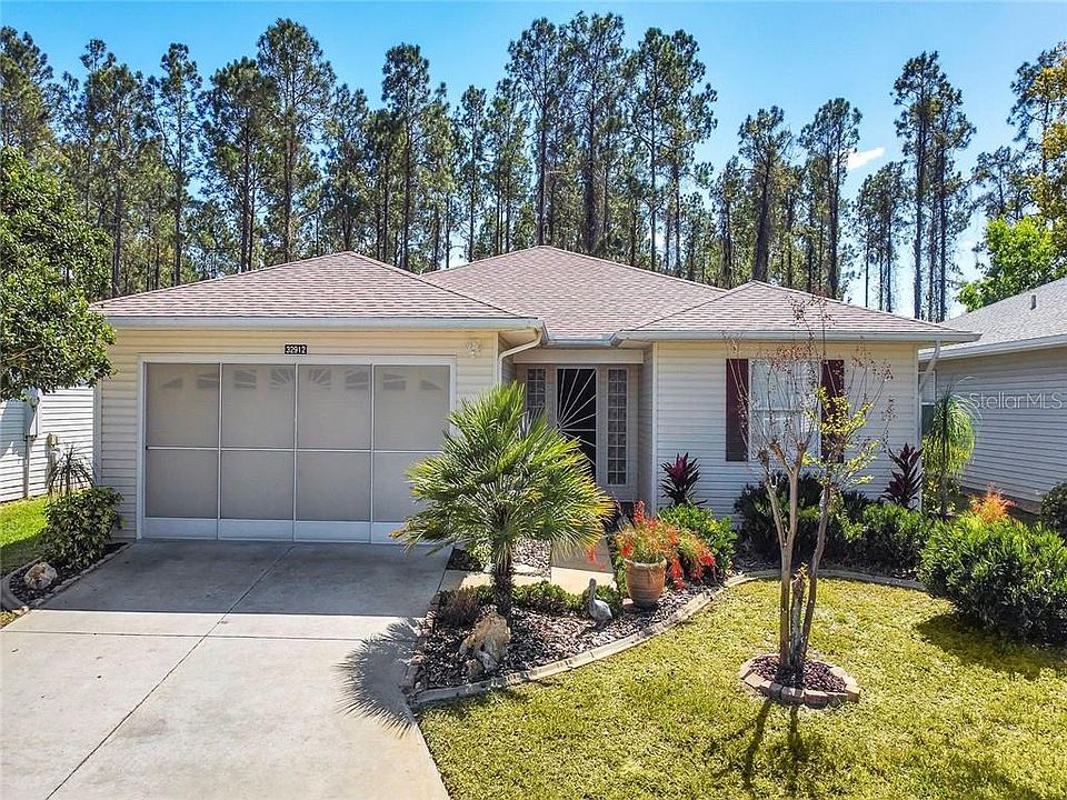 1st image of 32912 Enchanted Oaks Ln