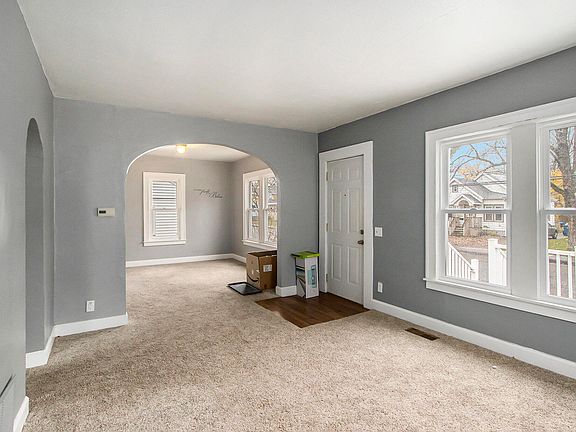 3rd image of 1701 Palmer Ave