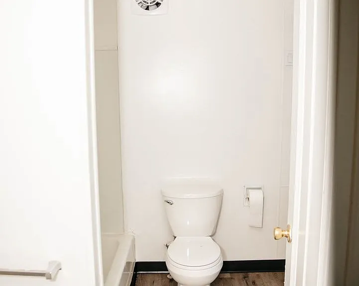 143 N Union St — Photo 15