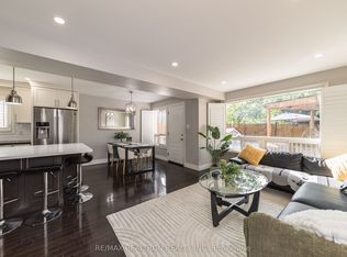 2 Lynedock Cres, Toronto, ON M3A 2A8