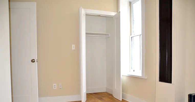 Rented by Frank Valvo Real Estate | media 13