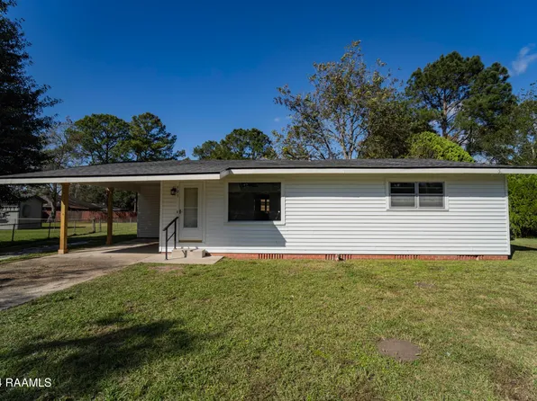 501 San Jacinto Cir, New Iberia, LA 70563