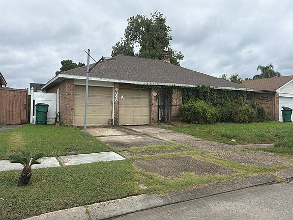 3rd image of 4048 Deerpark Dr