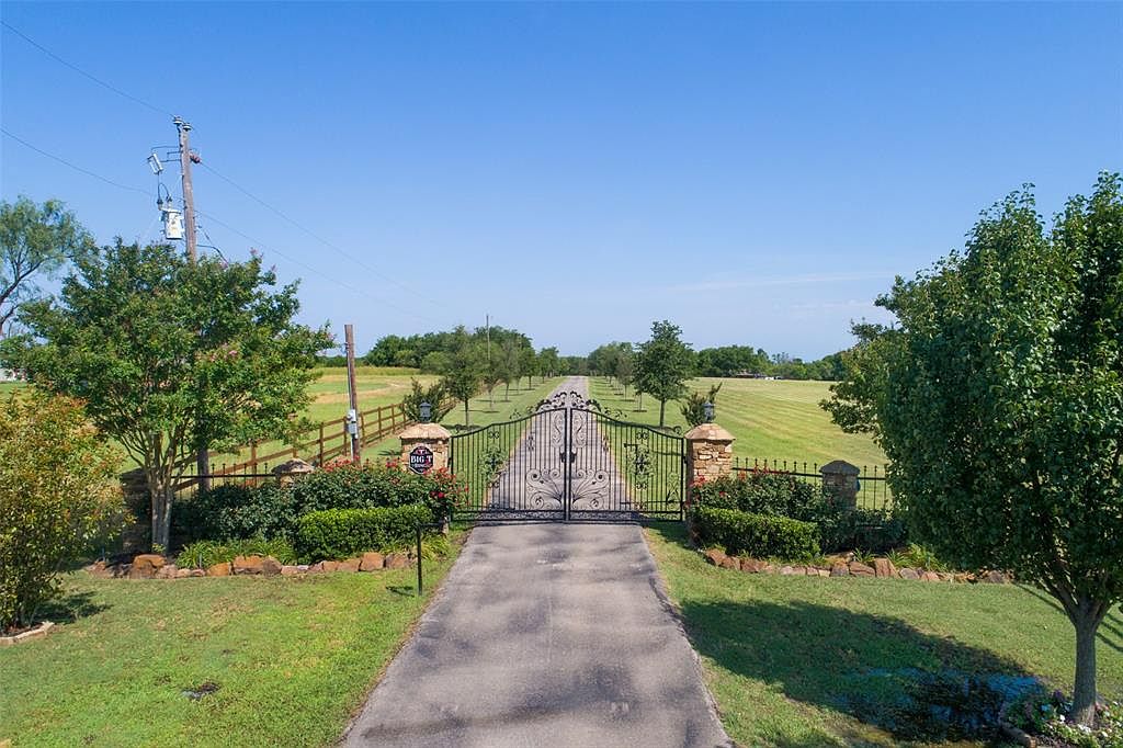 10534 County Road 2452, Royse City, TX 75189 | Zillow