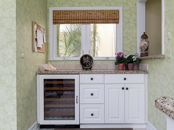 4th image of 5040 Harmony Cir Unit 28