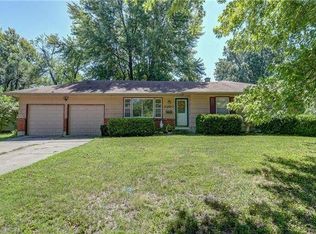 8203 E 85th St, Raytown, MO 64138