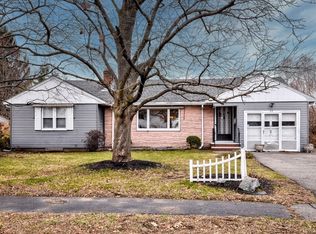 25 Riverdale Rd, Dedham, MA 02026