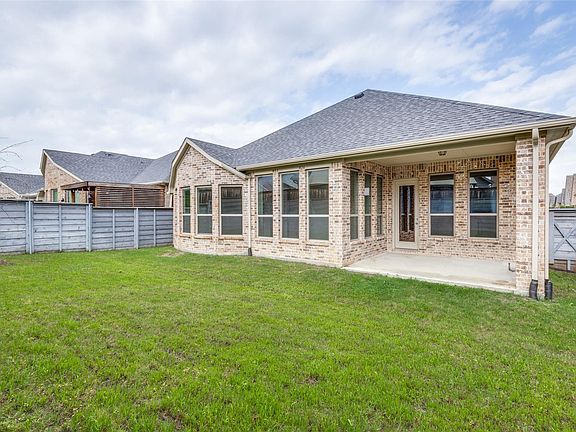 5th image of 5136 Shallow Pond Dr