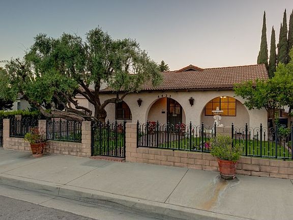 2nd image of 4433 Bartlett Ave