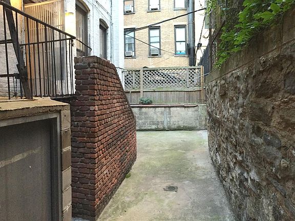5th image of 170 E 91st St APT 1R