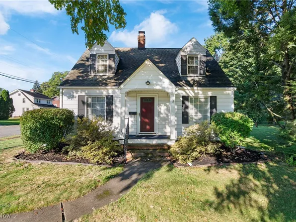 955 Raff Rd SW, Canton, OH 44710