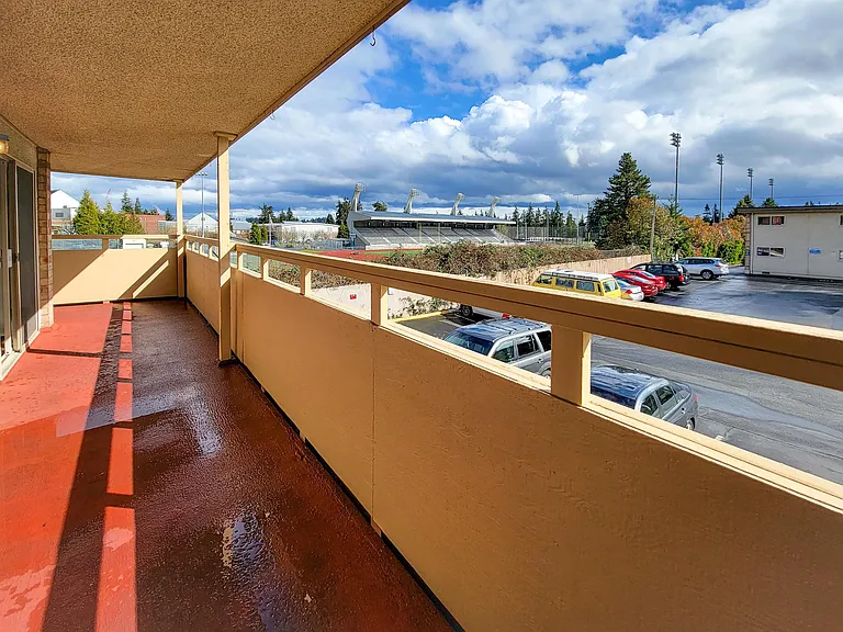 80th Ave W — Photo 16
