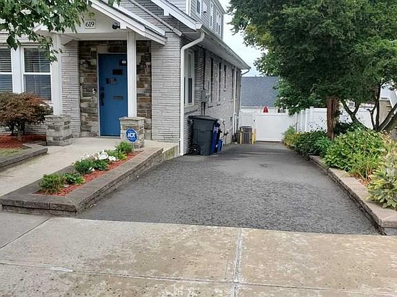 3rd image of 619 Chase Ave #1