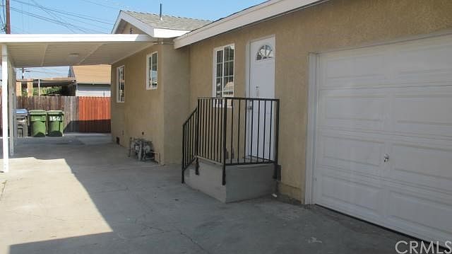 1st image of 1509 W 51st St