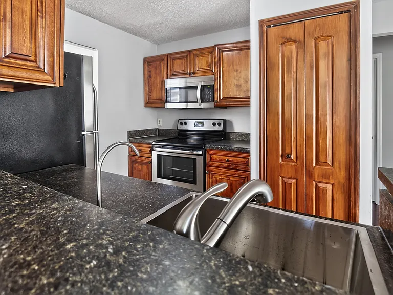 682 Youngstown Pkwy #334 — Photo 13