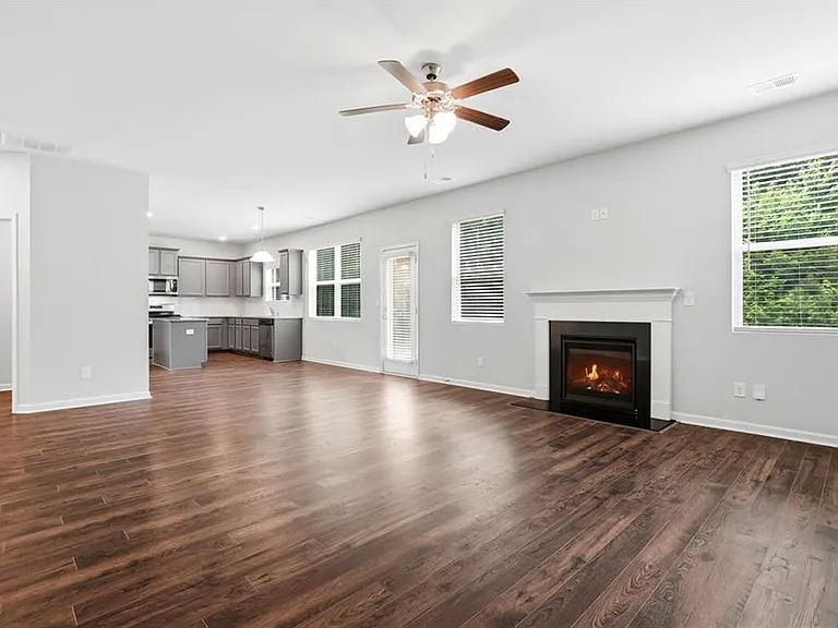 3132 Hawthorn Farm Blvd — Photo 7