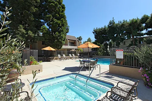Mesa Pines Apartments Photo 1