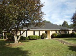 277 E Castlewood Dr, Selma, AL 36701