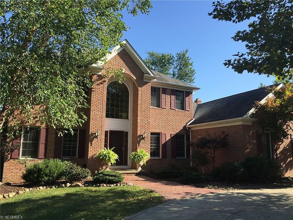 1st image of 6483 Pebblecreek Dr