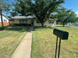 2400 W 14th St, Plainview, TX 79072