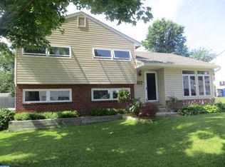 28 Cameo Rd, Claymont, DE 19703