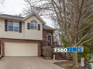 1231 33rd Avenue Cir, Silvis, IL 61282