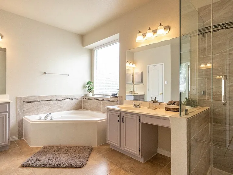 11604 Woodland Way — Photo 20