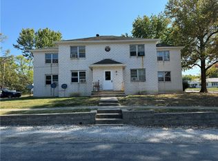 100 N Jay Hayden Dr, Greenup, IL 62428