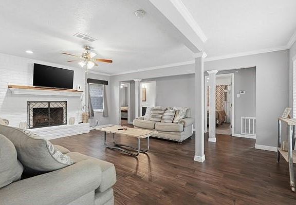 2nd image of 25311 White Oak Ln