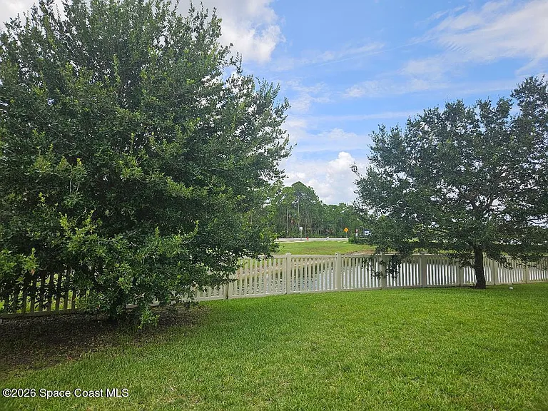 1213 Musgrass Cir — Photo 12