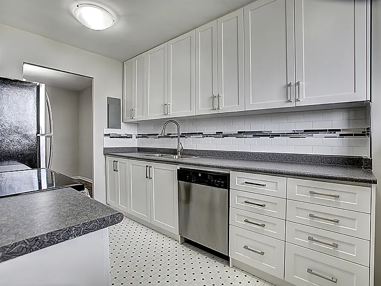 40 Stevenson Rd — Photo 17