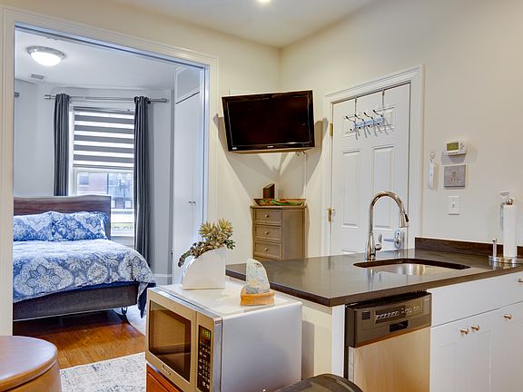3rd image of 652 Massachusetts Ave #2