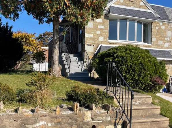8208 Narvon St, Philadelphia, PA 19136