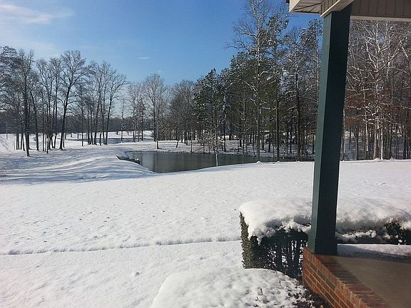 THE FARM WINTER FRONT VIEW!