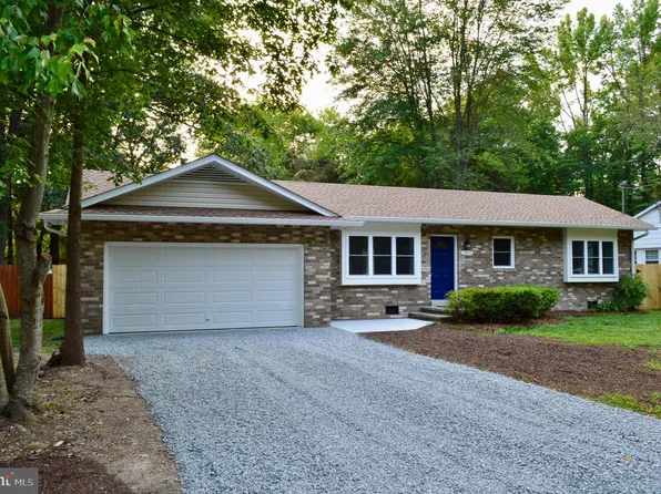 1245 Holly Vista Dr, Colonial Beach, VA 22443