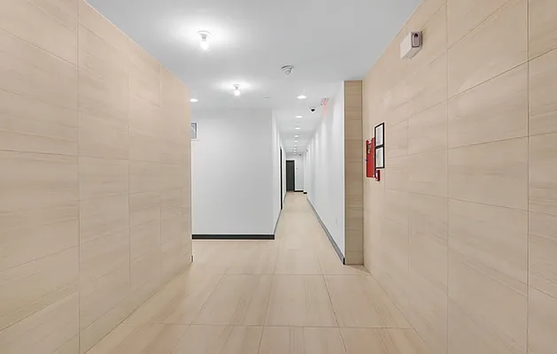 Rented by REZI | media 23