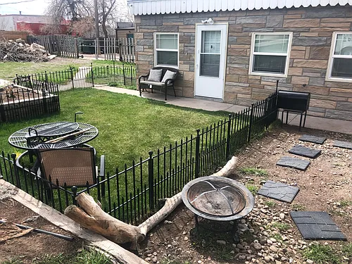 1415 Big Horn Ave #B Photo 1