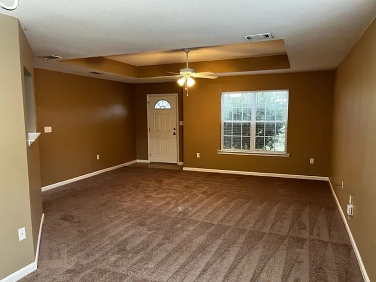 5622 Pasadena Way — Photo 2