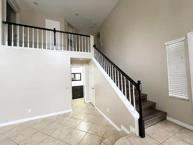 2325 Eastridge Loop — Photo 7